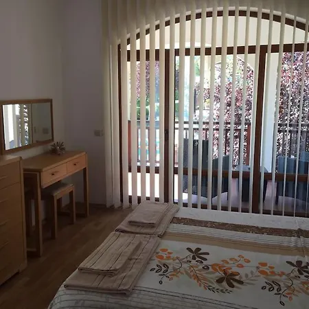 فيلة Stunning With Private Pool *