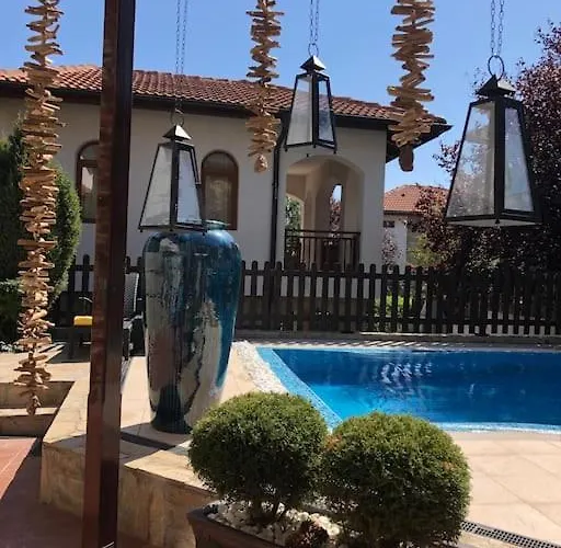 Villa Stunning With Private Pool *